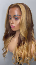 Load and play video in Gallery viewer, Honey Caramel Closure/Frontal Wig
