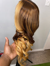 Load image into Gallery viewer, Honey Caramel Closure/Frontal Wig
